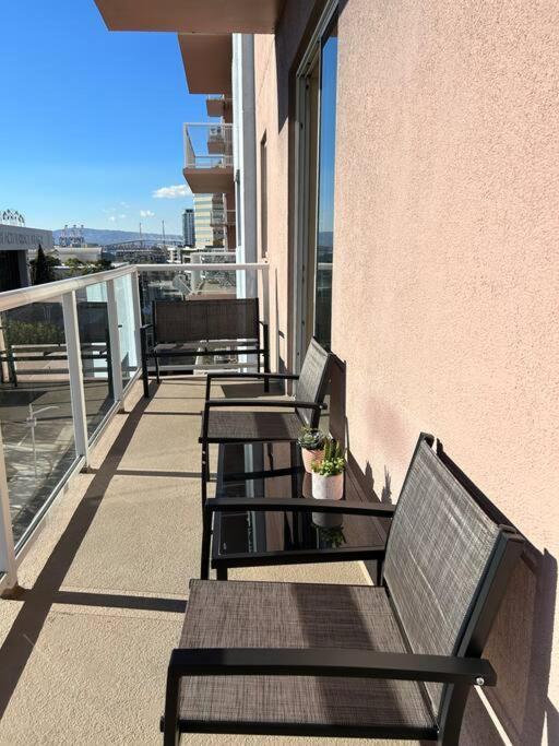A Corner Unit With Ocean Views From Every Room 롱비치 외부 사진