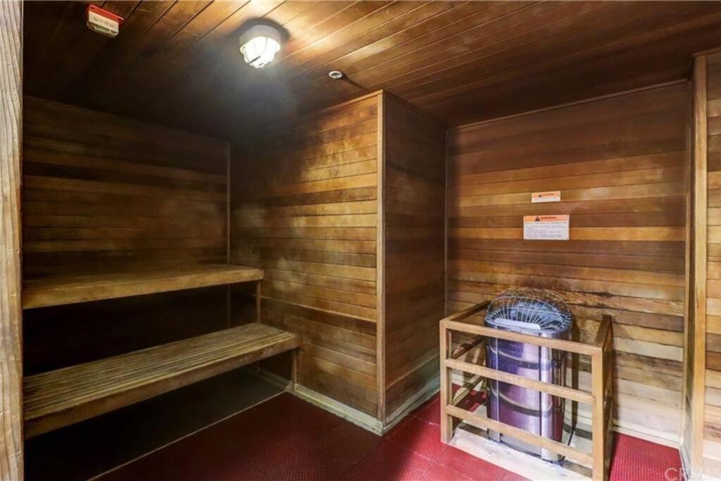 A Corner Unit With Ocean Views From Every Room 롱비치 외부 사진