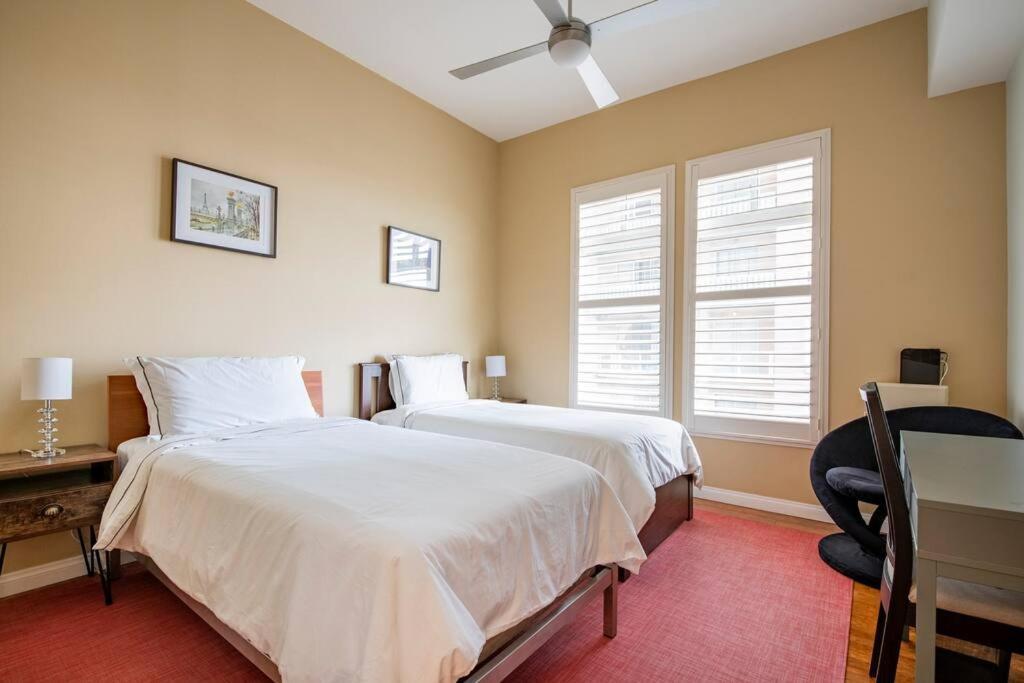 A Corner Unit With Ocean Views From Every Room 롱비치 외부 사진