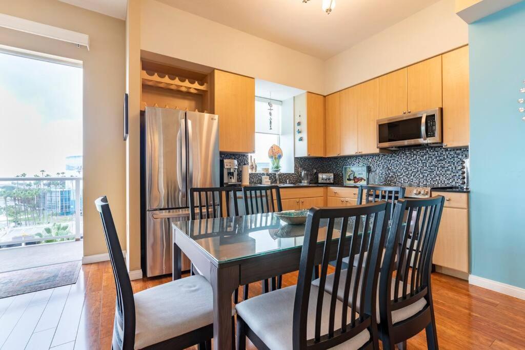 A Corner Unit With Ocean Views From Every Room 롱비치 외부 사진