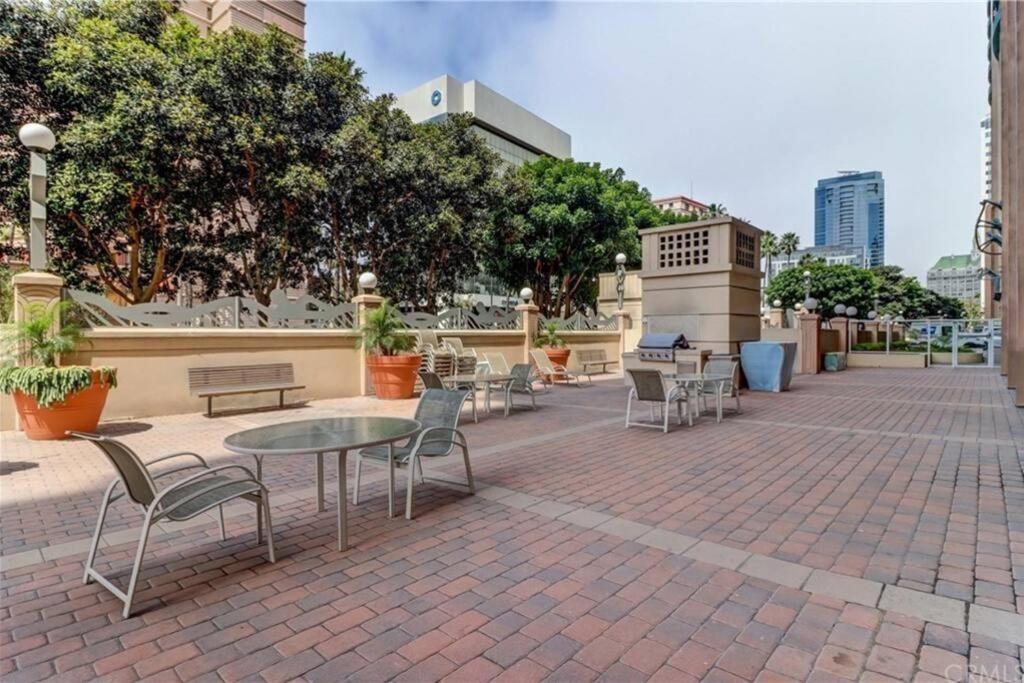 A Corner Unit With Ocean Views From Every Room 롱비치 외부 사진