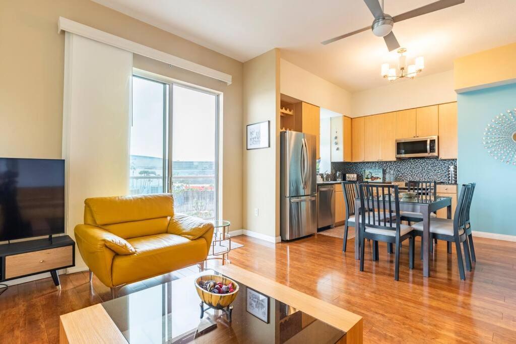 A Corner Unit With Ocean Views From Every Room 롱비치 외부 사진