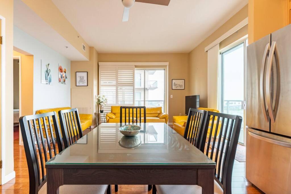 A Corner Unit With Ocean Views From Every Room 롱비치 외부 사진