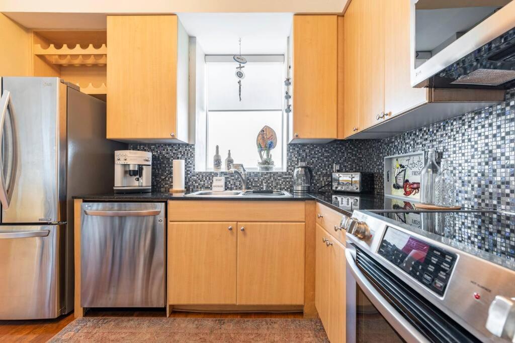 A Corner Unit With Ocean Views From Every Room 롱비치 외부 사진